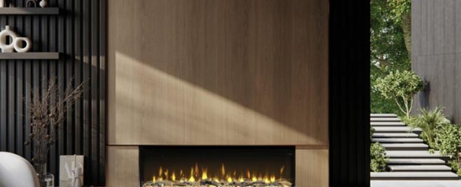 Električni kamin v dnevni sobi